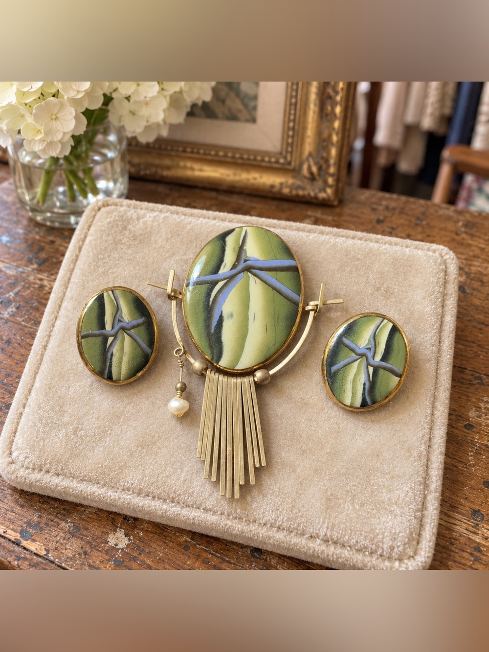 Abstract Green Brooch & Earrings Set Gold Tone Fringe Statement